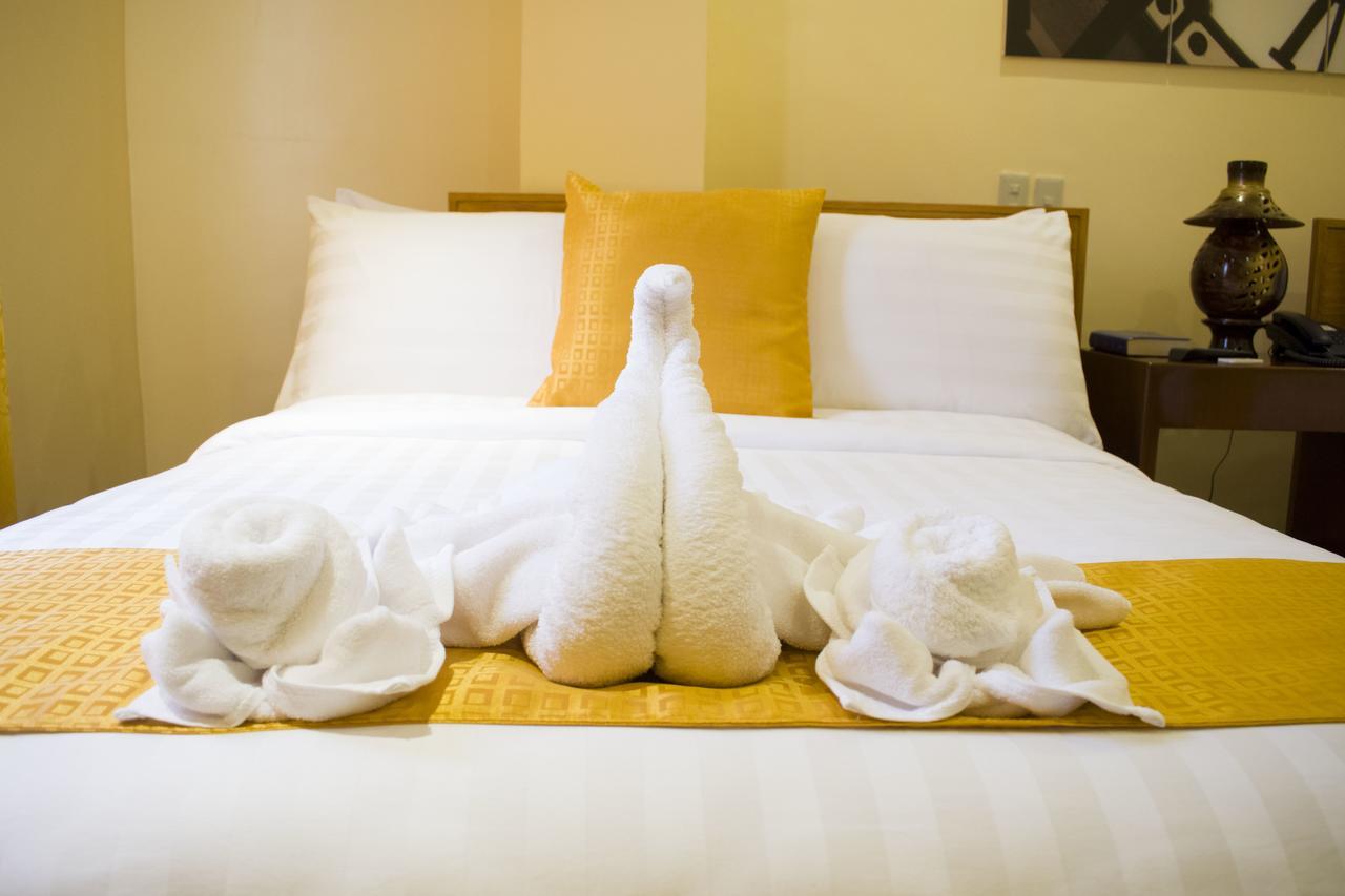 Royal Mansion Hotel Tabaco Екстериор снимка
