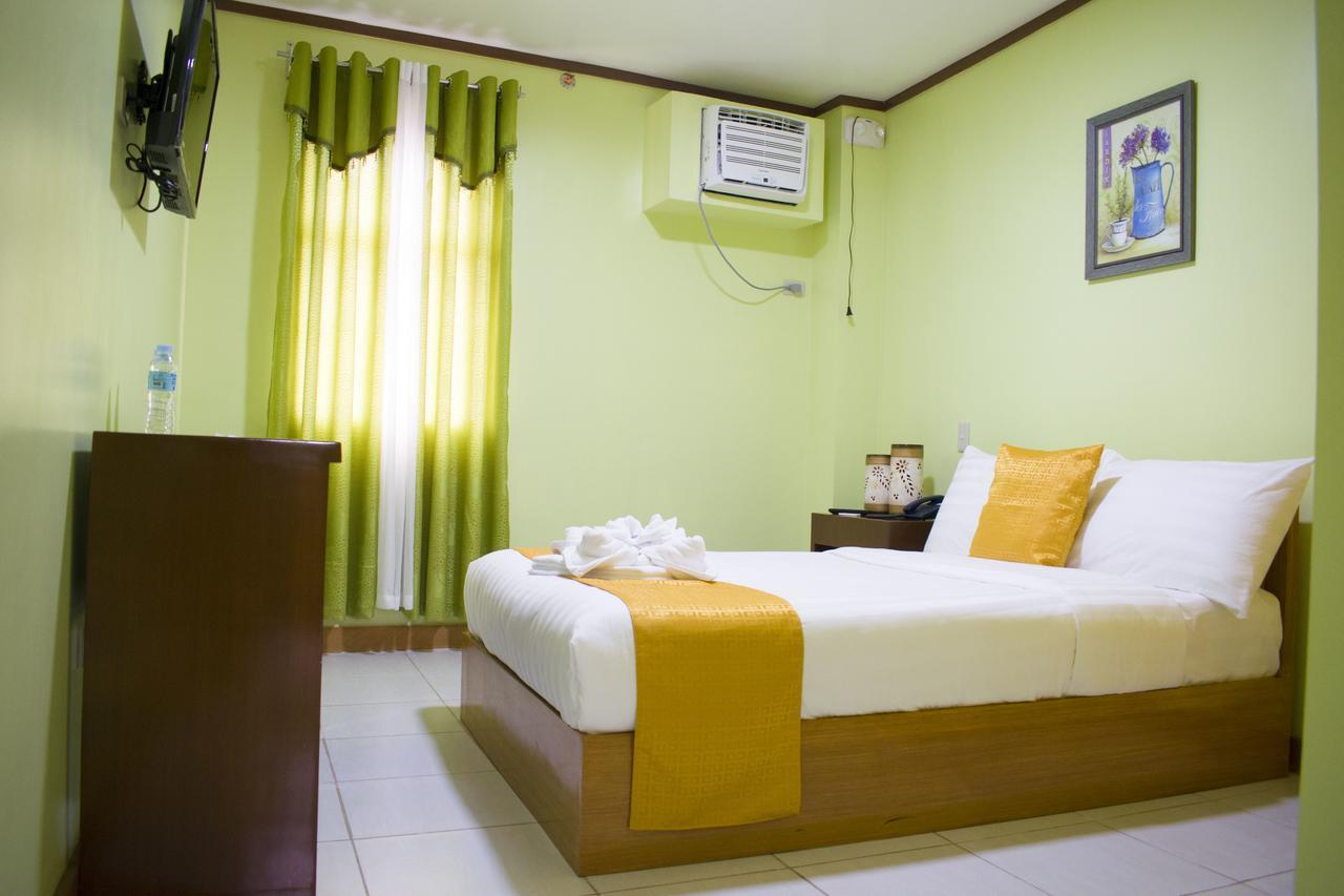 Royal Mansion Hotel Tabaco Екстериор снимка