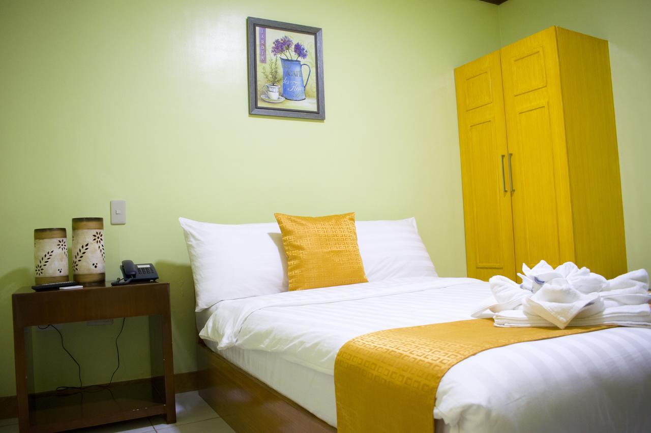Royal Mansion Hotel Tabaco Екстериор снимка